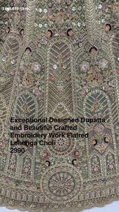 Conjunto de Lehenga-Choli de Novia con Red de Tul y Bordado Zari, Lentejuelas y Pedrería de Circonio, Novedad en Moda Nupcial para Mujer - Product Image 5