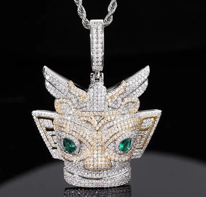 Pendentif Masque de Renard en Argent 925 avec Moissanite, Micro-Pavé, Collier Charme, Pierre Verte Centrale, Bijoux de Luxe - Product Image 1