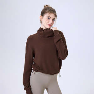 Manteau décontracté élégant en velours tricoté pour femme grande taille, à manches longues, uni texturé, avec un seul bouton et manches amovibles en fourrure, collection automne - Product Image 4