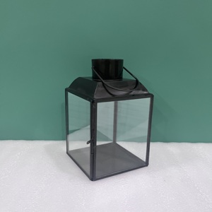 Lanterne en acier noir avec panneaux en verre et poignée pour la décoration de la maison - Product Image 2