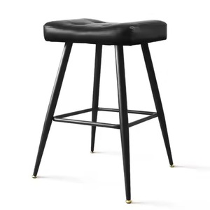Tabouret et chaise de bar en bois de pin massif naturel, fabrication directe, plateau carré, pour utilisation dans les pubs, les bières-terrasses et les comptoirs. - Product Image 3