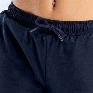 Shorts de course noirs personnalisés avec logo pour femmes, taille haute, séchage rapide, respirants, pour le sport et l'extérieur - Product Image 4