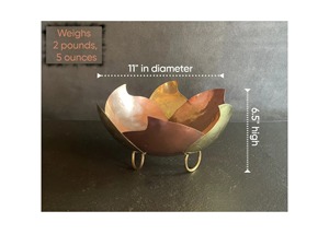 Stylish Leaf Petal Design <b>Metal</b> Bowl Console Table Accent Perfect For Home Decor Living Room And Dining Table Styling From India - Product Image 2