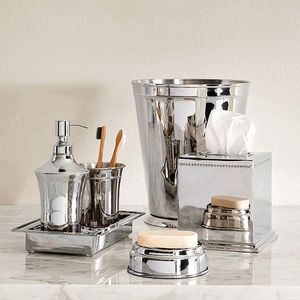 Juego de Accesorios de Baño de Metal Contemporáneo, Ideal para Diseño Interior Moderno y Almacenamiento en el Baño - Product Image 6