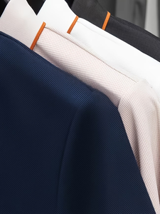 เสื้อเชิ้ตผู้ชายคุณภาพสูงขายดีประจำปี 2026 ผ้าฝ้าย 100% สวมใส่สบาย โลโก้ที่คอหลัง แห้งเร็ว แขนสั้น ผ้าเจอร์ซีย์ น้ำหนัก 220 กรัม ผลิตในบังกลาเทศ - Product Image 4