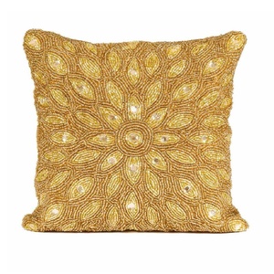 Nouvelle arrivée : Housse de coussin élégante en perles de verre, motif paon, housse de coussin décorative en perles, coussin d'appoint fait main - Product Image 1