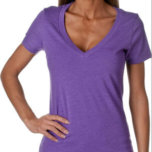 เสื้อยืดเดนิมคอวีทรงยาวสำหรับผู้หญิง สกรีนโลโก้ได้ สีเข้ม ผ้าฝ้าย ระบายอากาศดี เหมาะสำหรับฤดูร้อน ขายส่ง ผู้ผลิตจากปากีสถาน - Product Image 1