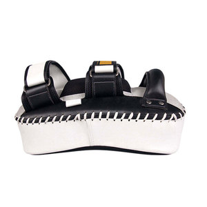 Équipement de boxe en cuir et PU personnalisé de qualité supérieure, bouclier de protection pour les pieds, durable, respirant, respectueux de l'environnement, pour l'entraînement - Product Image 2