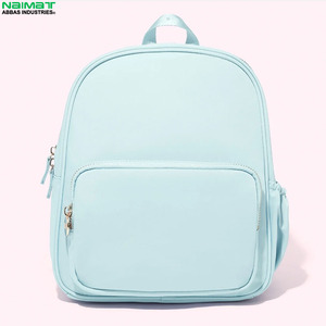 Mochila de nailon impermeable de gran capacidad en color caramelo para niños, mochilas escolares a la moda con cierre de cremallera. - Product Image 3