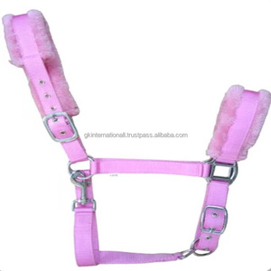 สายจูงม้าไนลอนสีชมพู พร้อมแผ่นรองศีรษะและสายรัดจมูกบุขนมิงค์สีชมพู - Product Image 6