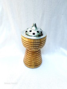Brûleur d'encens artisanal en bois de manguier sculpté à la main, style arabe, écologique, pour usage religieux, toutes saisons - Product Image 5
