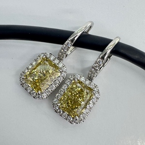 Pendientes de diamantes radiantes y redondos de 5.53 CT en platino PT950 |   Joyería de Lujo para Mujer con Certificación IGI - Product Image 5
