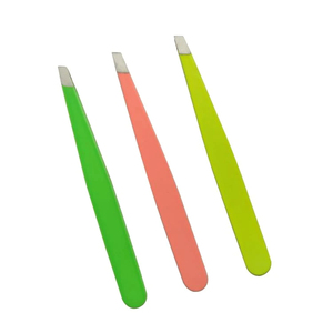 Pince à épiler professionnelle 2026 personnalisée en acier inoxydable à pointe inclinée, idéale pour les extensions de cils et sourcils, disponible en plusieurs couleurs - Product Image 1