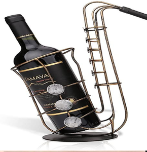 Carrito triciclo de cobre con soporte para vasos. Sostiene una botella y dos copas de vino con elegancia. Disponible a precios de mayorista. - Product Image 2