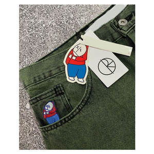 Nouveaux shorts en jean rétro brodés avec des motifs de dessins animés Harajuku Hip Hop, style Y2K, shorts de basket-ball pour femmes, streetwear décontracté - Product Image 2