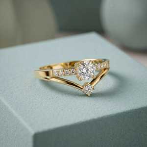 Bague de promesse en moissanite à taille ronde et tige fendue pour femme, en argent 925 avec breloques en rhodium, idéale pour un anniversaire ou une fête, pour votre partenaire - Product Image 2