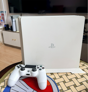 Consola <span class=keywords><strong>PS4</strong></span> <span class=keywords><strong>Slim</strong></span> 95% Nueva al por Mayor, <span class=keywords><strong>500GB</strong></span>/1TB, Juegos Clásicos Retro Precargados, Control Inalámbrico Multi-Plug - Product Image 4