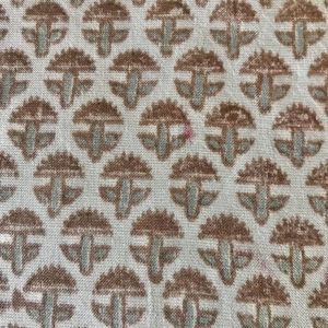 ผ้าฝ้ายพิมพ์ลายด้วยมือ – ลายบูติทั่วผืน |   ผ้าทอแบบดั้งเดิมของอินเดียสีน้ำตาลและสีเขียวเซจ - Product Image 2