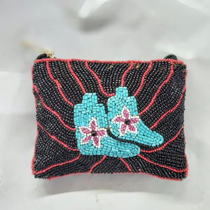 กระเป๋าใส่เหรียญปักลายลูกปัด Be Mine ทำมือ สำหรับใส่เหรียญและของใช้จำเป็นขนาดเล็ก - Product Image 1