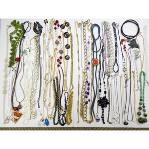 Conjunto de Collar de Cadena Tradicional para Mujer, Hermoso y de Alta Calidad, Venta al Por Mayor Original - Product Image 1