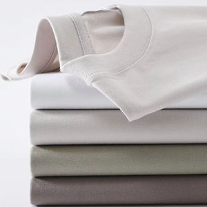 เสื้อยืดแขนสั้นผู้ชายคุณภาพสูง 230 กรัม ผ้าหนา สีขาว ทรงหลวม คอกลม สีพื้น ผ้าฝ้าย 100% เสื้อยืดฤดูร้อน - Product Image 5
