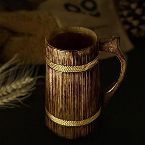 Chope à bière artisanale en bois - Product Image 1