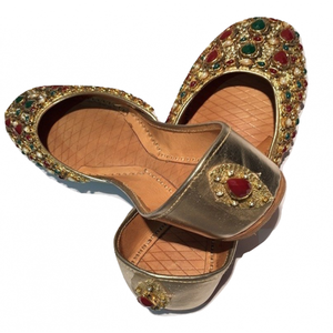 Nuevo Diseño de Zapatos de Mujer Hechos a Mano, Khussa Negros Elegantes, Estilo Moderno para Eid y Bodas - Product Image 5