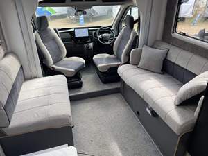 Autocaravana de Lujo Tipo Sprinter, Furgoneta Camper Diésel, Construcción de Acero, Cocina, Baño, Sistema Solar, para 4-6 Personas, Viajes y Campamentos - Product Image 6