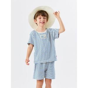 Ensemble de vêtements décontractés de style coréen OZKIZ pour garçons, design rayé bleu pour 2-7 ans, mode estivale, vente en gros - Product Image 1