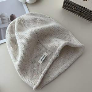 Gorro de Punto Unisex para Invierno, Cálido, 100% Lana, con Estampado Animal en Relieve, para Adultos, Venta al Por Mayor - Product Image 2