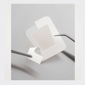 Mascarilla coreana en láminas Lapas Dermaperm Double Age Reviving Micro Crystal Patch, 3 láminas, mascarilla facial coreana para piel de cristal. - Product Image 1