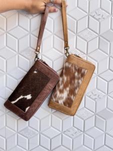 Portefeuille Western en Cuir de Vachette à Poils pour Femme, Pochette Élégante en Cuir de Vachette avec Poils, Étui pour Cartes et Téléphone, Collection Stylée pour Femme - Product Image 5