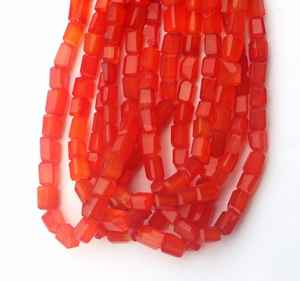 ลูกปัดหินแคลเซโดนีสีส้มธรรมชาติทรงเหลี่ยมแบบก้อน สำหรับทำเครื่องประดับ ขายส่ง - Product Image 3