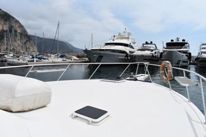 B-e-r-t-r-a-m 46 Bote de Alto Rendimiento - Product Image 4