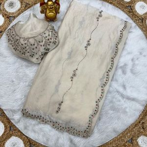 Sari indien traditionnel en soie pour femme avec broderies Jarkan et pierres, séchage rapide, idéal pour mariages et soirées, vente en gros par Royal Export - Product Image 2