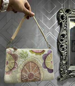 Sac à main pour femme en cuir véritable multicolore de style bohème vintage, grand sac souple imperméable avec bandoulière chaîne - Product Image 1