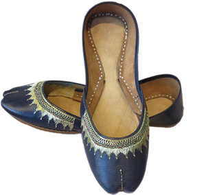 Zapatos Khussa Pakistaníes de Último Diseño Más Vendidos, Zapatos Khussa Hechos a Mano para Mujer, Zapatos Khussa Pakistaníes para Bodas y Fiestas - Product Image 3