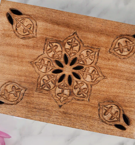 Caja de madera tallada a mano en oferta, caja decorativa con recortes florales, caja de almacenamiento para recuerdos, caja de regalo de madera con logotipo personalizado para decoración del hogar - Product Image 6