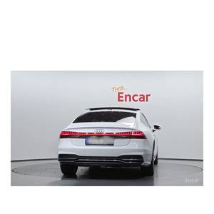 Audi A7 45 TDI quattro Premium 2022 con Volante a la Izquierda, Asientos de Cuero, 52,078 km, Combustible Diésel - Product Image 4