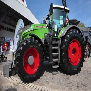 Tracteurs Fendt 1050 VARIO à haute efficacité et faciles à utiliser, 4x4, sur chenilles, avec pompe, équipement agricole, 15 CV, roulement - Product Image 4