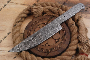 มีดครัวเหล็กดามัสกัสตีขึ้นรูปด้วยมือ ด้ามจับแบบเต็มด้าม ปลายมีดแบบ Drop Point ความยาวและความหนาปรับแต่งได้ (รองรับ OEM/ODM) - Product Image 4