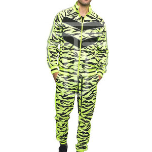 Chándal 100% algodón personalizado chándal Jogger conjunto Etiqueta Privada en blanco pista Jogging hombres chándal pantalones de chándal y conjunto con capucha - Product Image 1