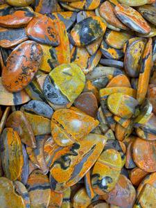 ขายส่งจำนวนมาก หินแจสเปอร์บัมเบิลบีธรรมชาติคุณภาพสูง ทุกขนาด รูปทรงผสม สำหรับทำเครื่องประดับ - Product Image 3