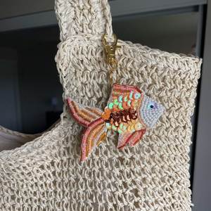 Beautiful Classic Rectangle Floral Embroidery Pig Beaded Eco-Friendly Coin Holder Keychain Handmade Artisan Gift for Women Girls - Product Image 2