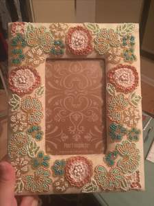 Nouveau style Cadre photo perlé fait main personnalisé pour cadeaux de mariage, cadre photo brodé de perles, exportations Craftera de perles de rocaille - Product Image 4