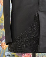 Ensemble de Costume de Mariage et de Cérémonie pour Homme, Style Indo-Occidental Géométrique de Luxe, Broderie de Perles de Verre Noir Jais et Travail Dhaga sur Soie Ton sur Ton