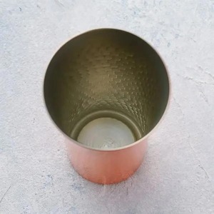 Vaso de Agua de Cobre con MOQ Bajo, Vaso de Agua de Cobre para Pedidos Pequeños, Vaso de Agua de Cobre con Acabado Premium, Vaso de Agua de Cobre Personalizado para Uso en Fábrica - Product Image 3