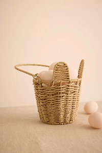 Panier à œufs de Pâques tissé artisanal avec poignée, décoration de table rustique pour les célébrations de printemps - Product Image 2