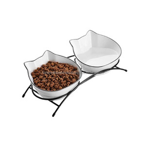 Juego de cuencos de cerámica para mascotas en forma de gato con elegante soporte de metal para alimentos, necesidades de agua, múltiples tamaños y opciones elegantes disponibles - Product Image 1