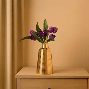 Jarrón Decorativo de Metal de Primera Calidad para Flores, Adorno Sofisticado para Interiores del Hogar - Product Image 6